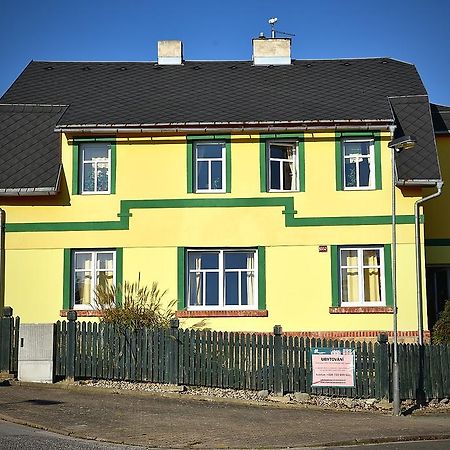 Penzion Slunecnice Dvůr Králové nad Labem Екстериор снимка