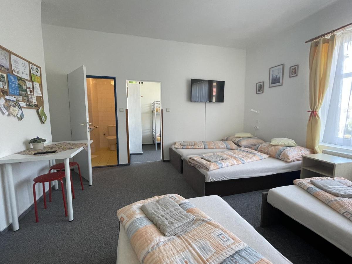Penzion Slunecnice Dvůr Králové nad Labem Екстериор снимка
